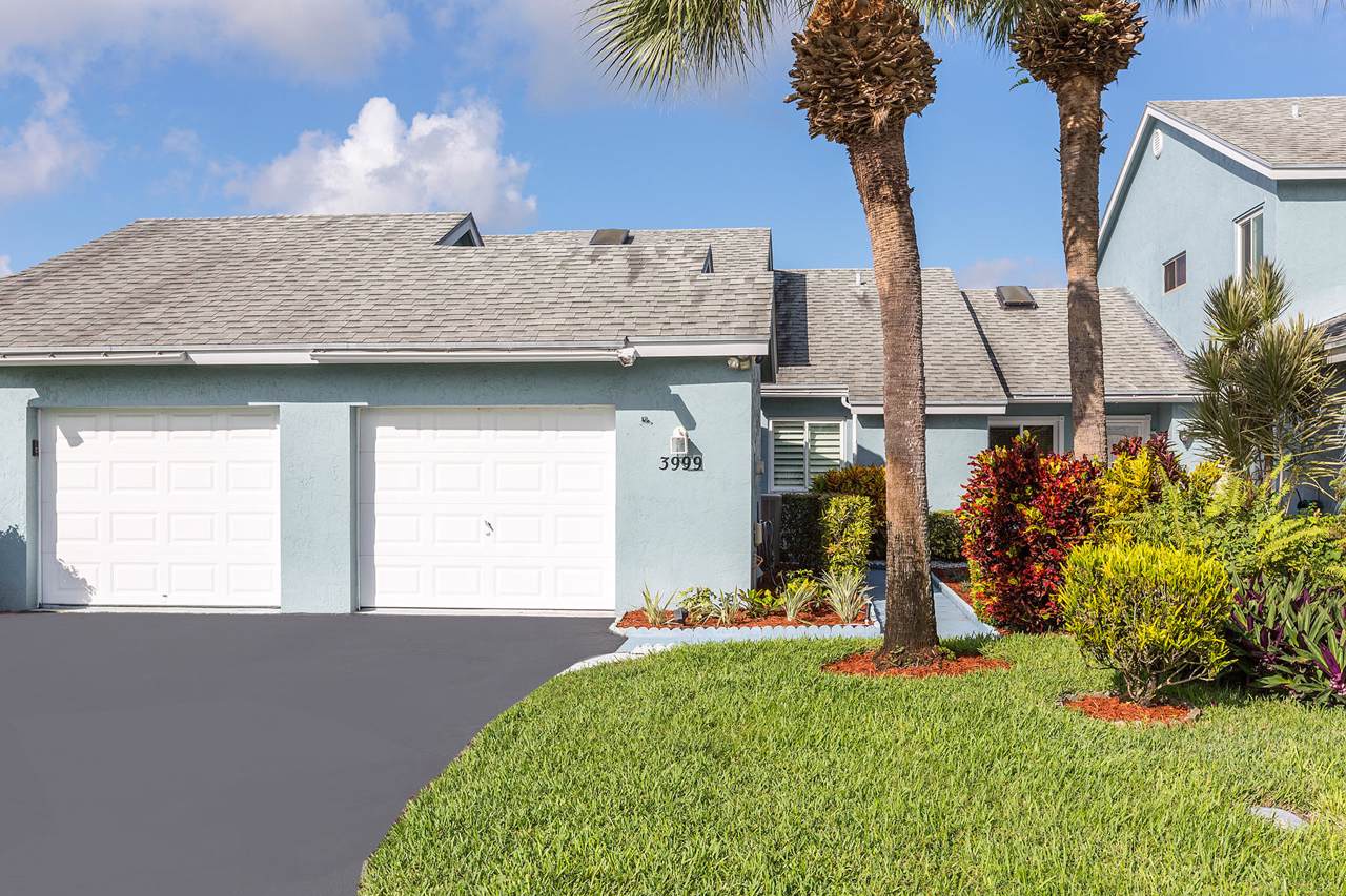3999 Island Club Drive - Photo 1