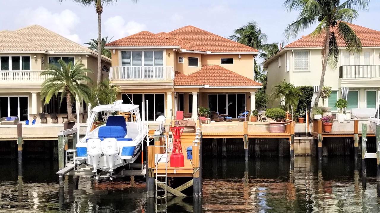 722 Sandy Point Lane - Photo 1