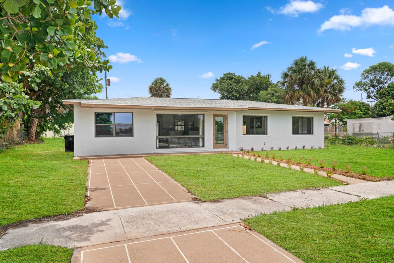 3520 Lake Osborne Drive - Photo 1