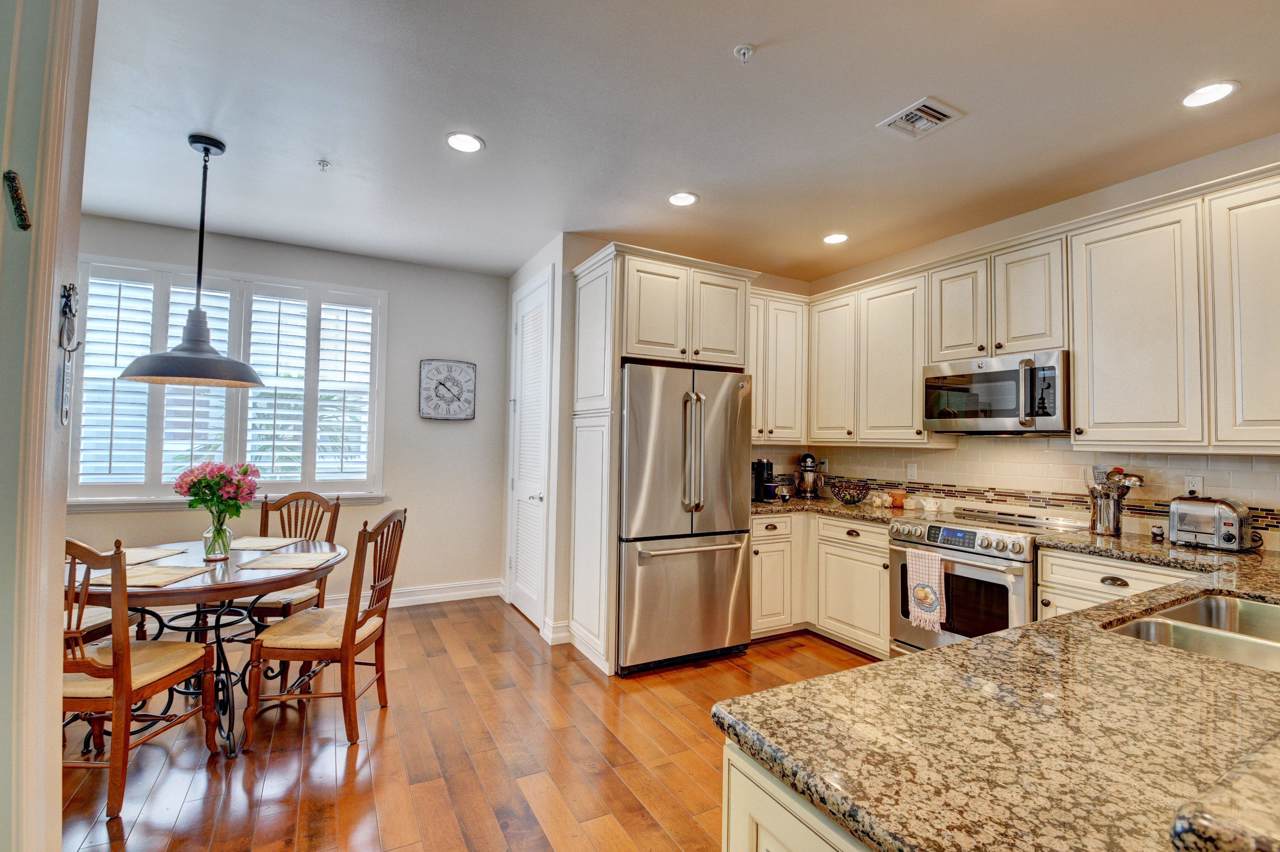 107 Coda Circle - Photo 1
