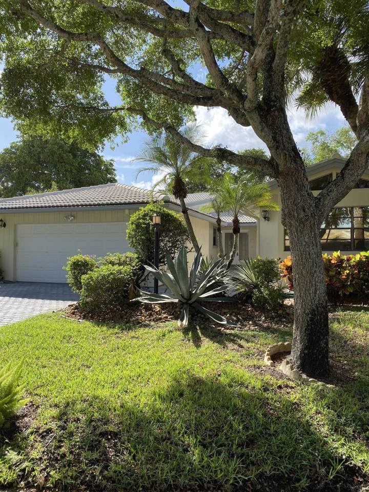 22 Glens Drive - Photo 1