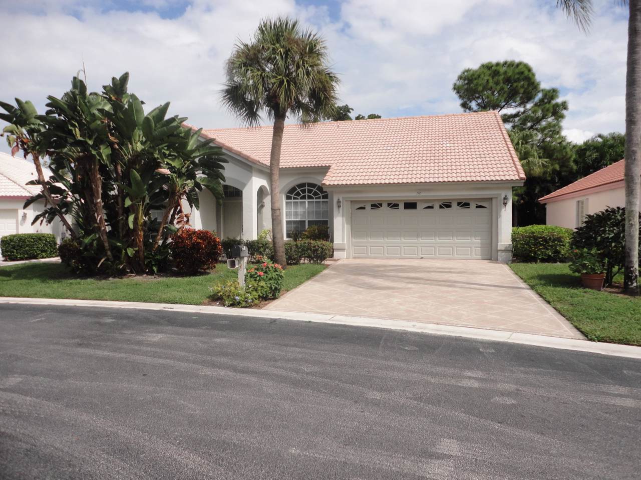 196 Cove Road - Photo 1
