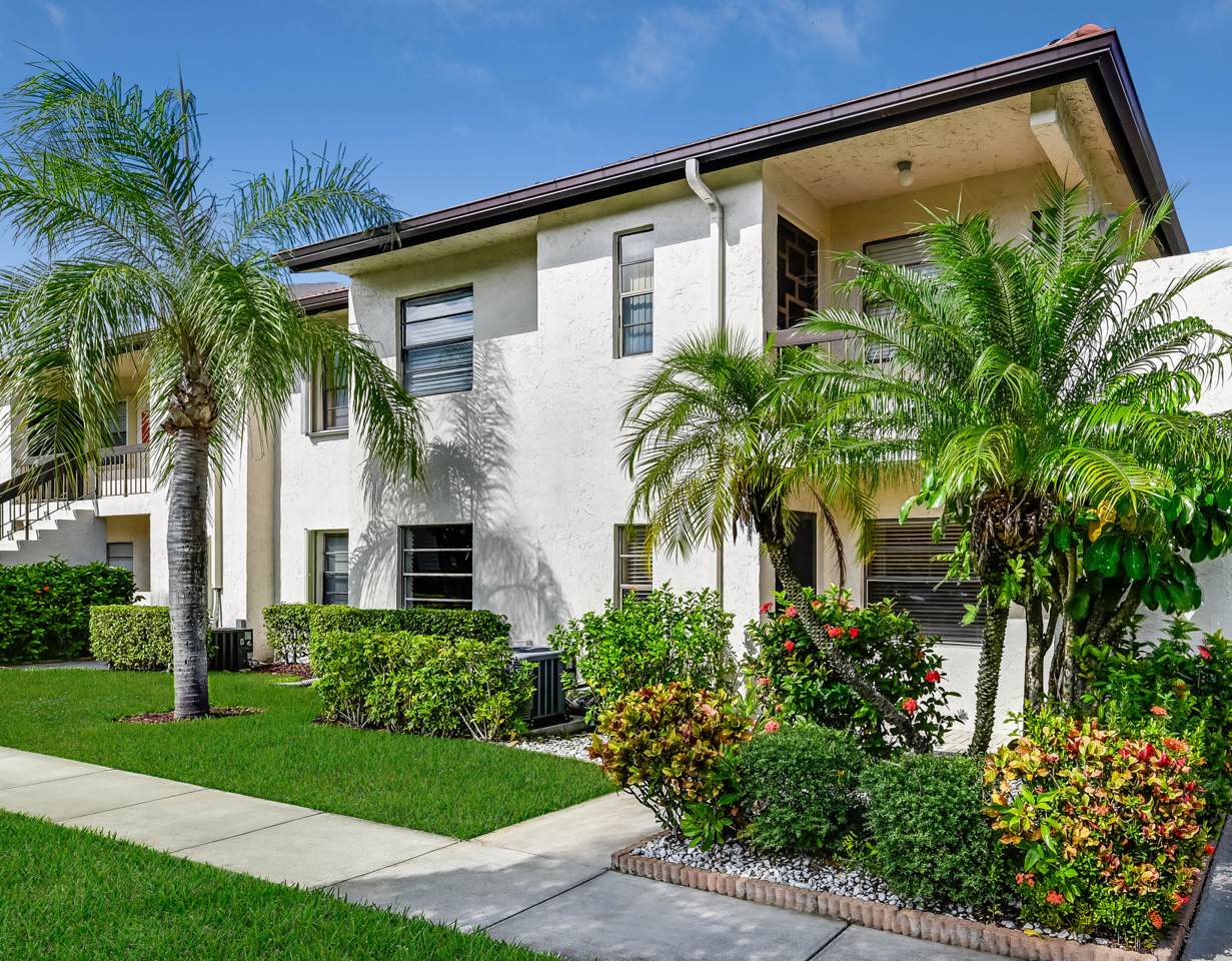7920 Eastlake Drive - Photo 1