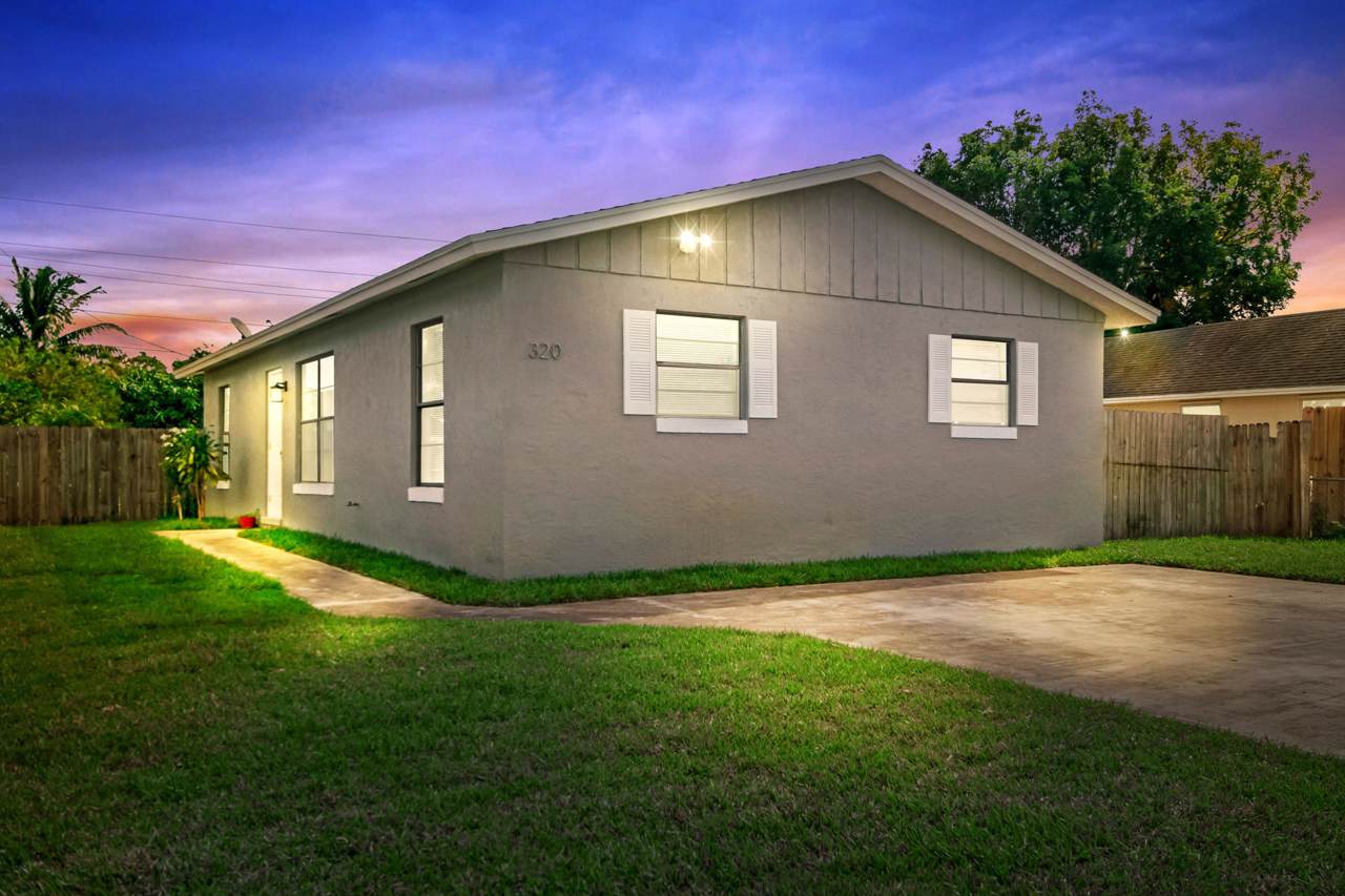 320 Walker Avenue - Photo 1