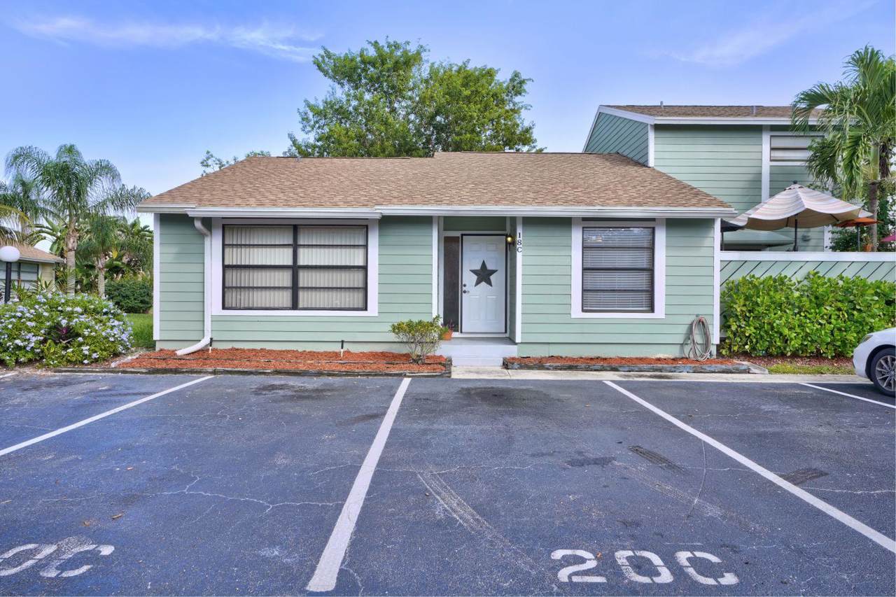 706 Stonewood Court - Photo 1