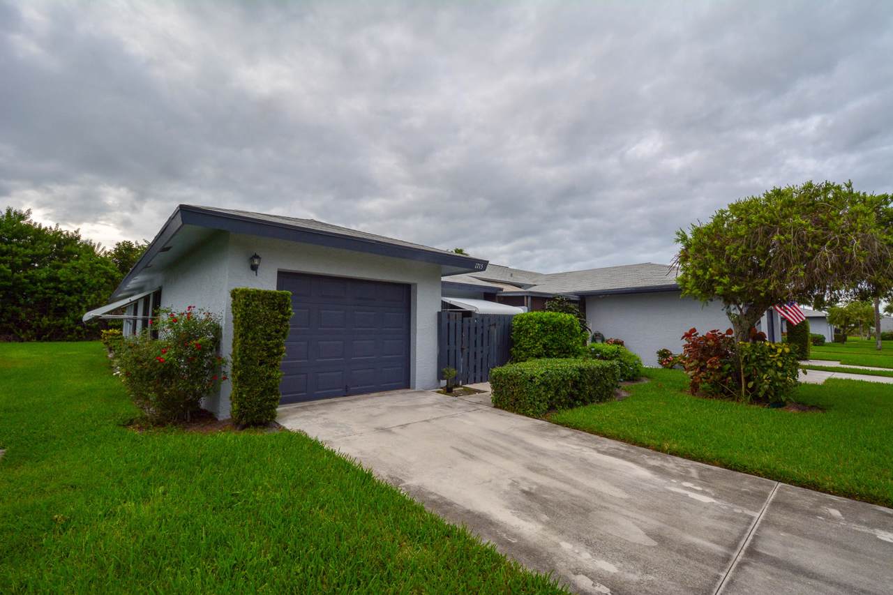1715 Royal Tern Lane - Photo 1