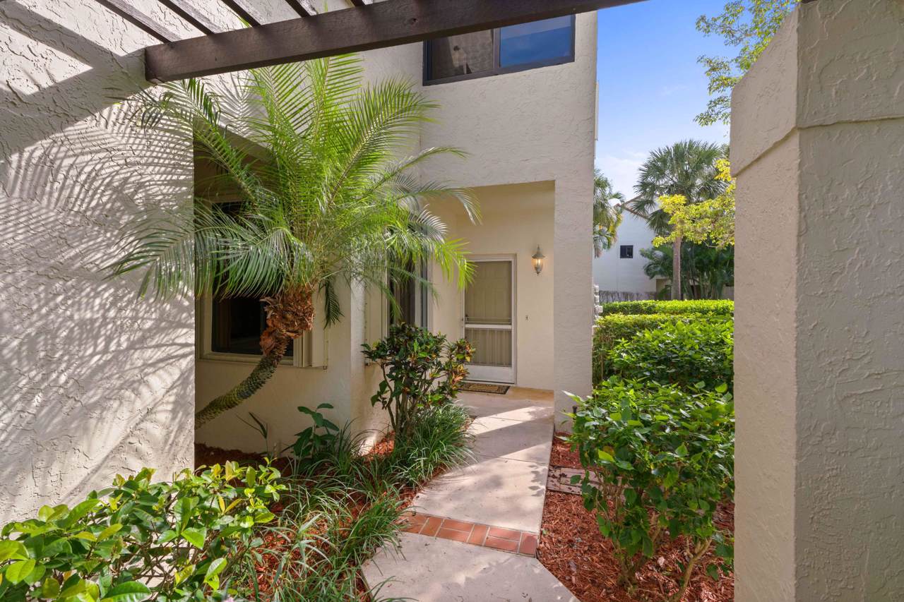 402 Sea Oats Drive - Photo 1