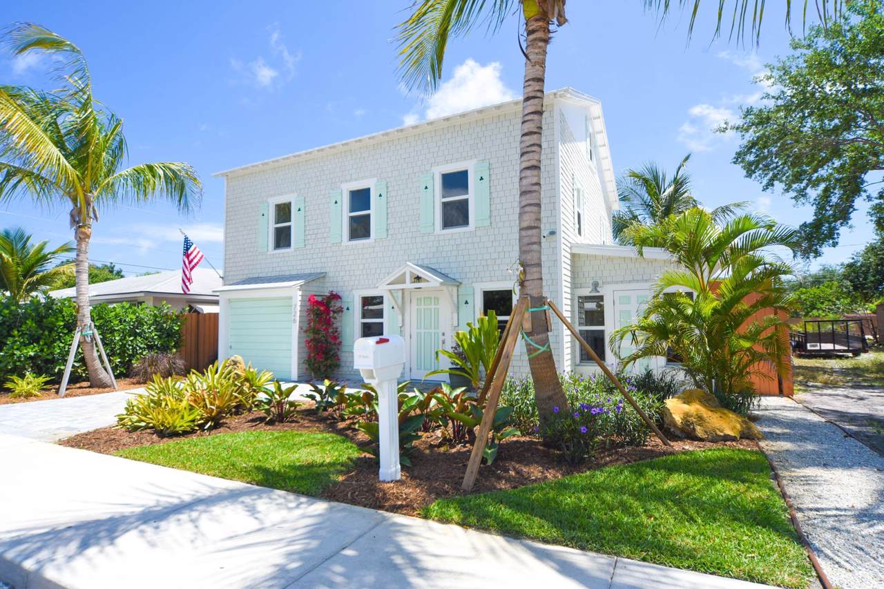 726 Ocean Breeze - Photo 1
