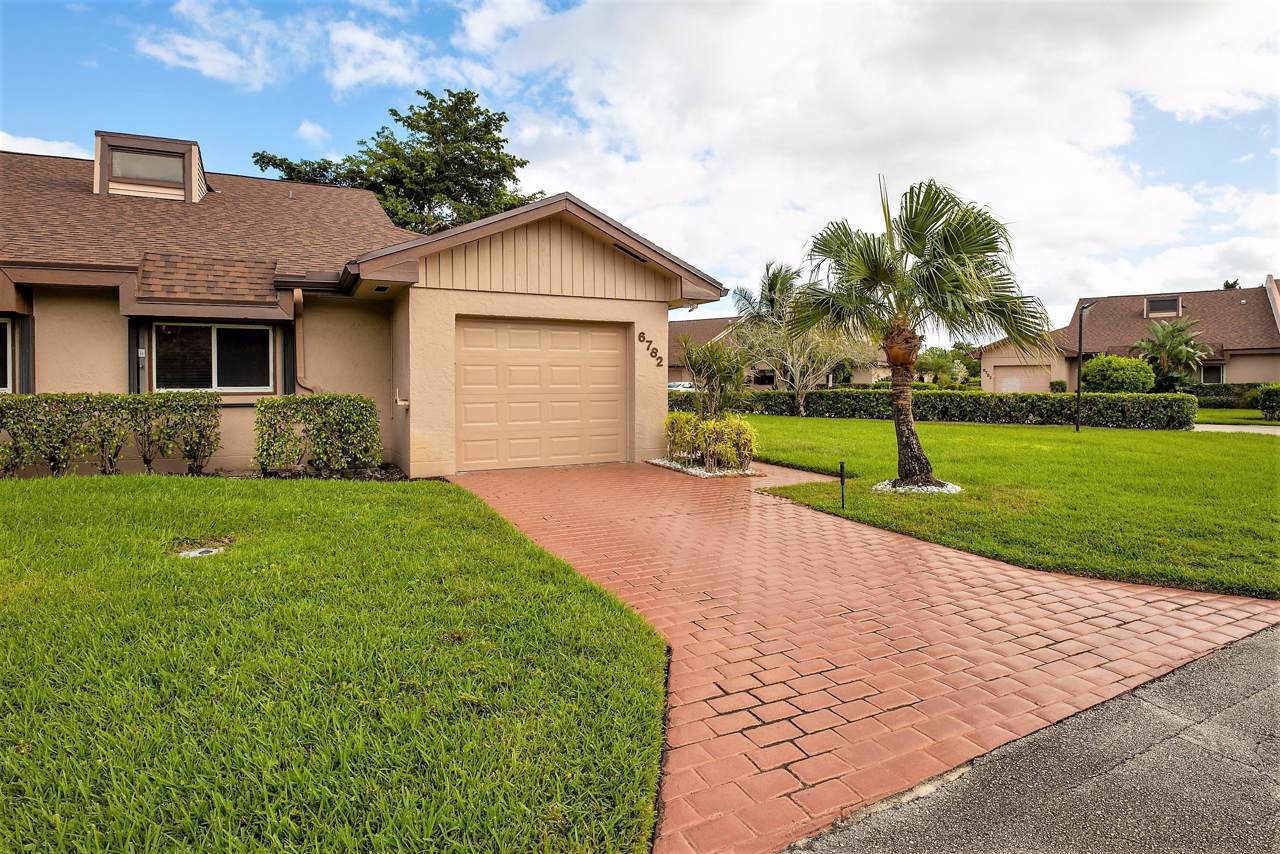 6782 Versailles Court - Photo 1