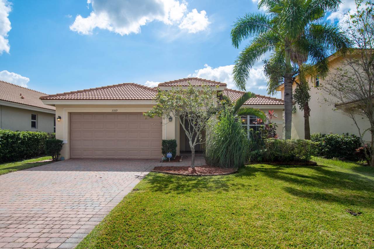 3189 Porpoise Circle - Photo 1