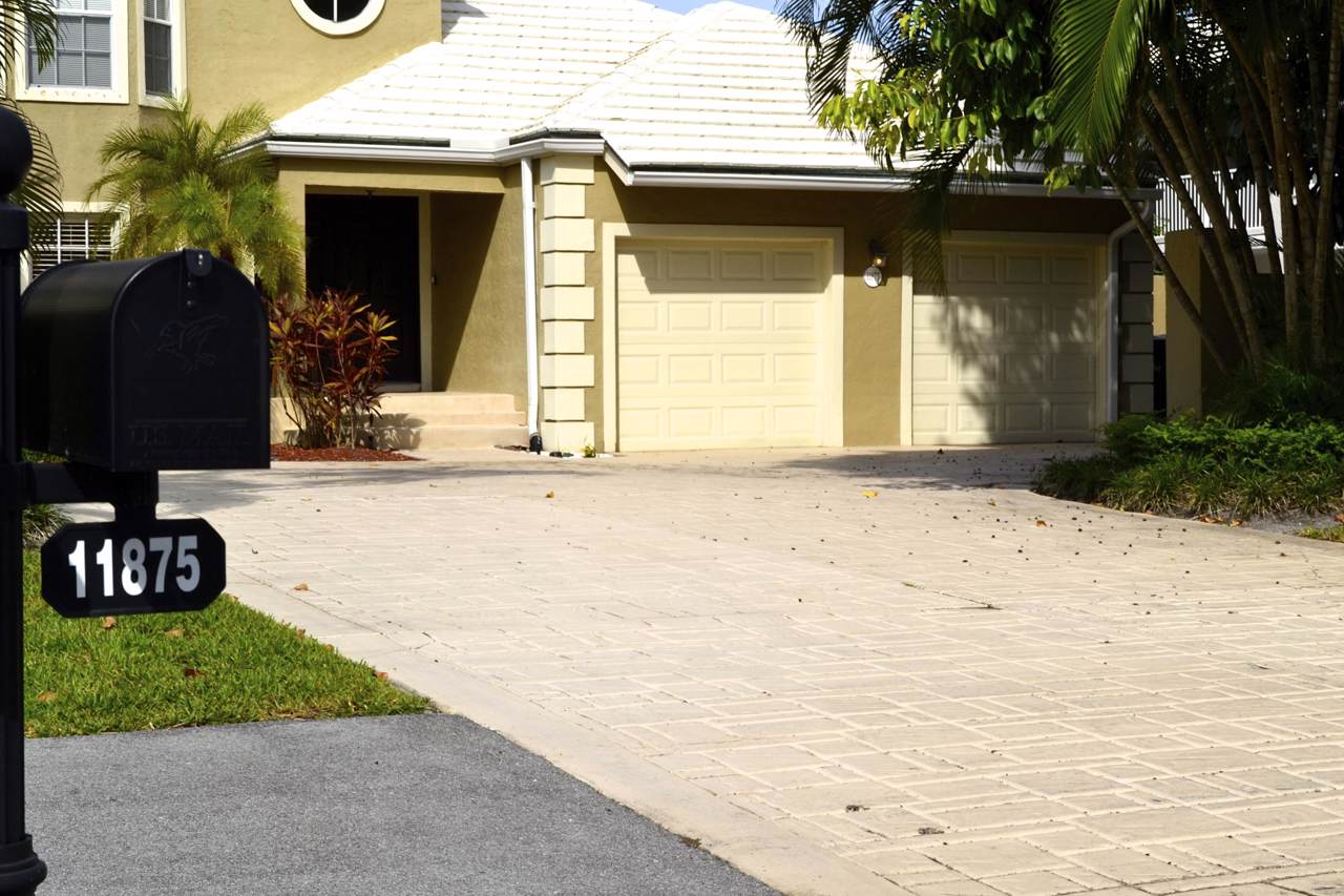 11875 Pebblewood Drive - Photo 1