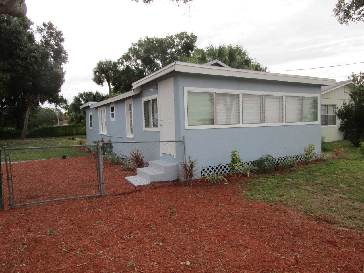 514 20th Street - Photo 1