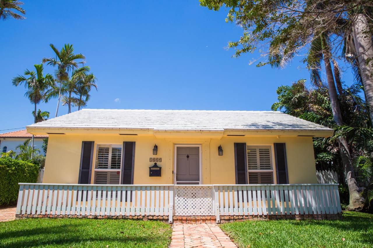 1009 Nassau Street - Photo 1
