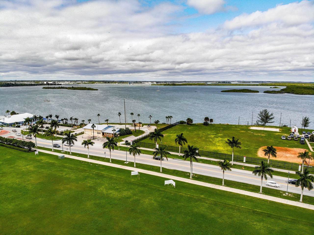 37 Harbour Isle Drive - Photo 1