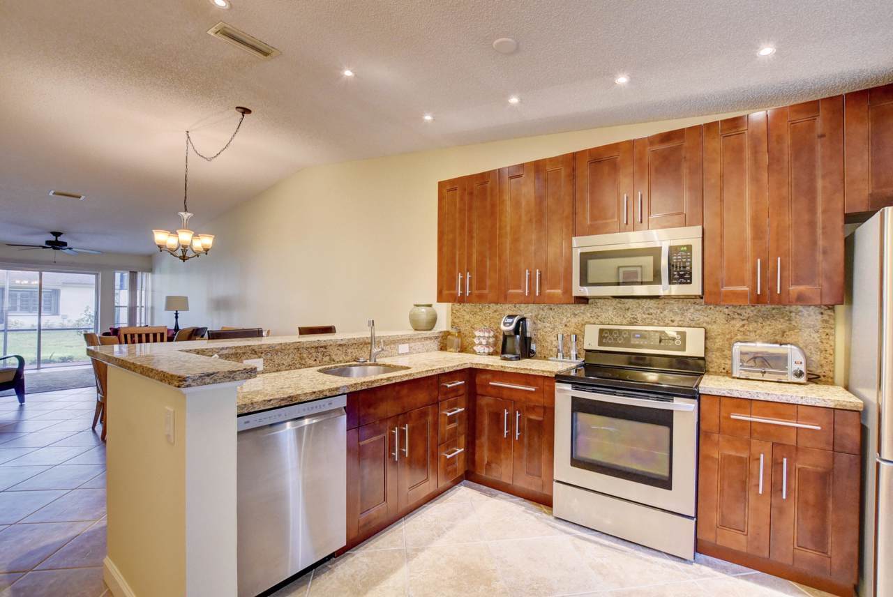18597 Horizon Avenue - Photo 1