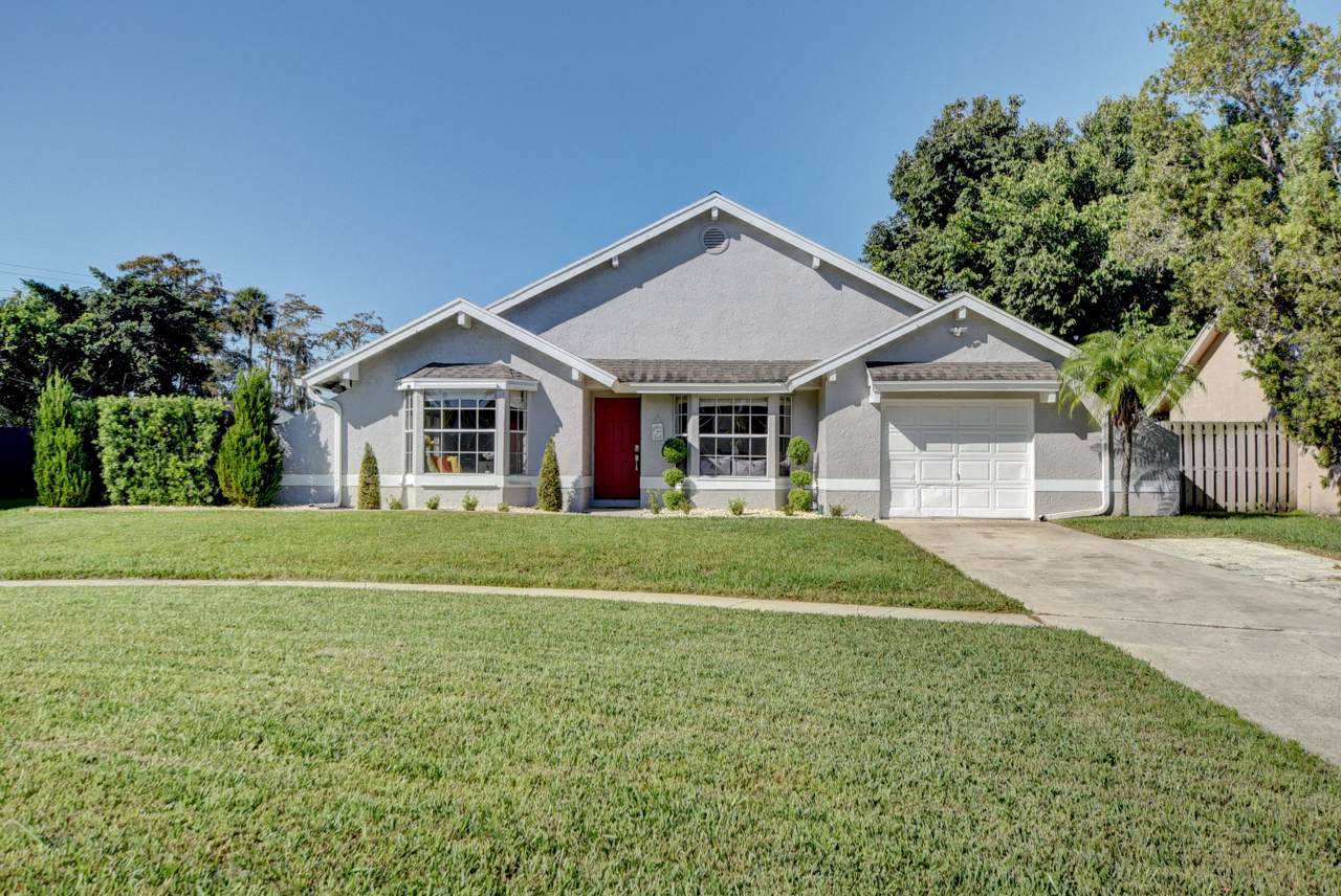 22720 Pickerel Circle - Photo 1