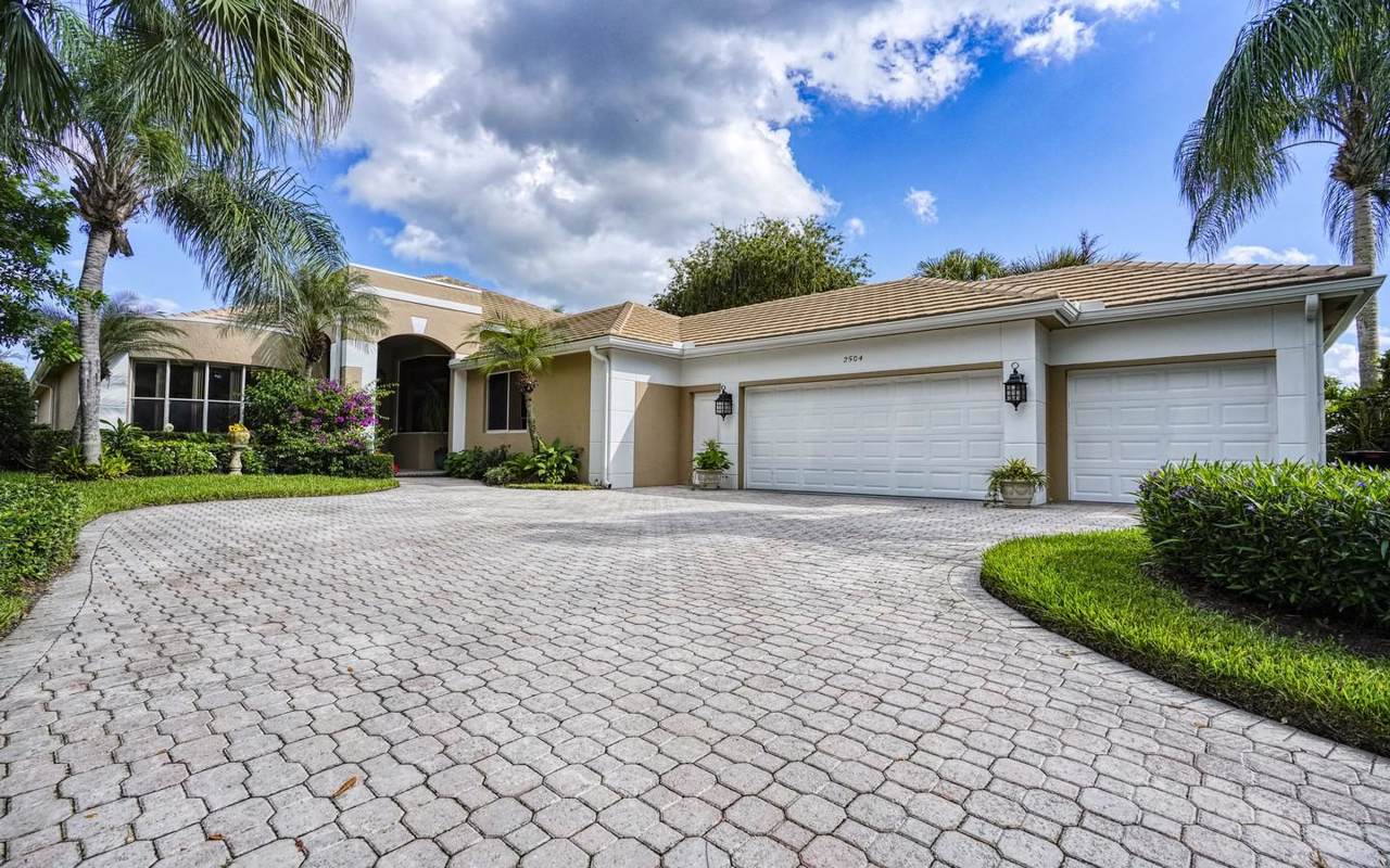 2504 Longwood Drive - Photo 1