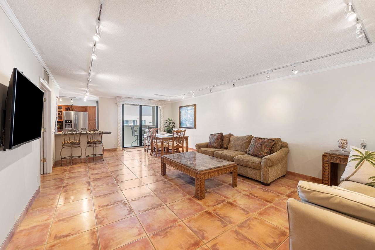 1000 Ocean Boulevard - Photo 1