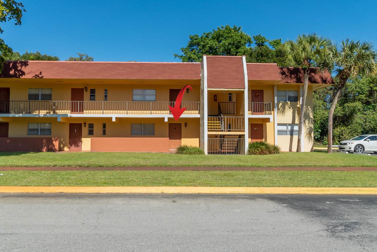 7925 Fairview Drive - Photo 1