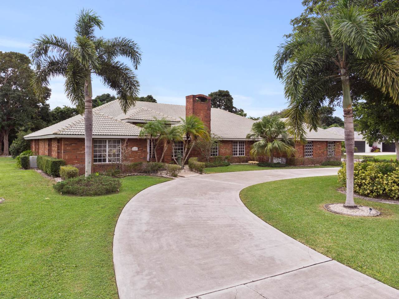 8657 Estate Drive - Photo 1
