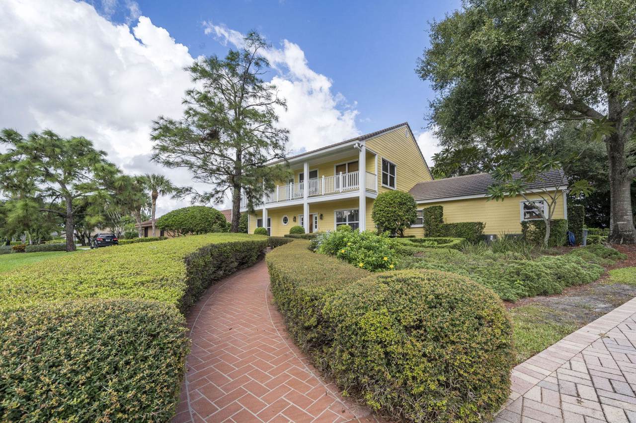 4315 St Andrews Drive - Photo 1