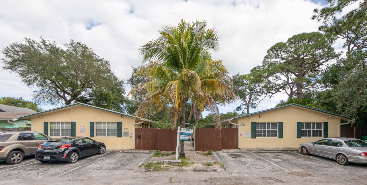 716 14th Avenue - Photo 1