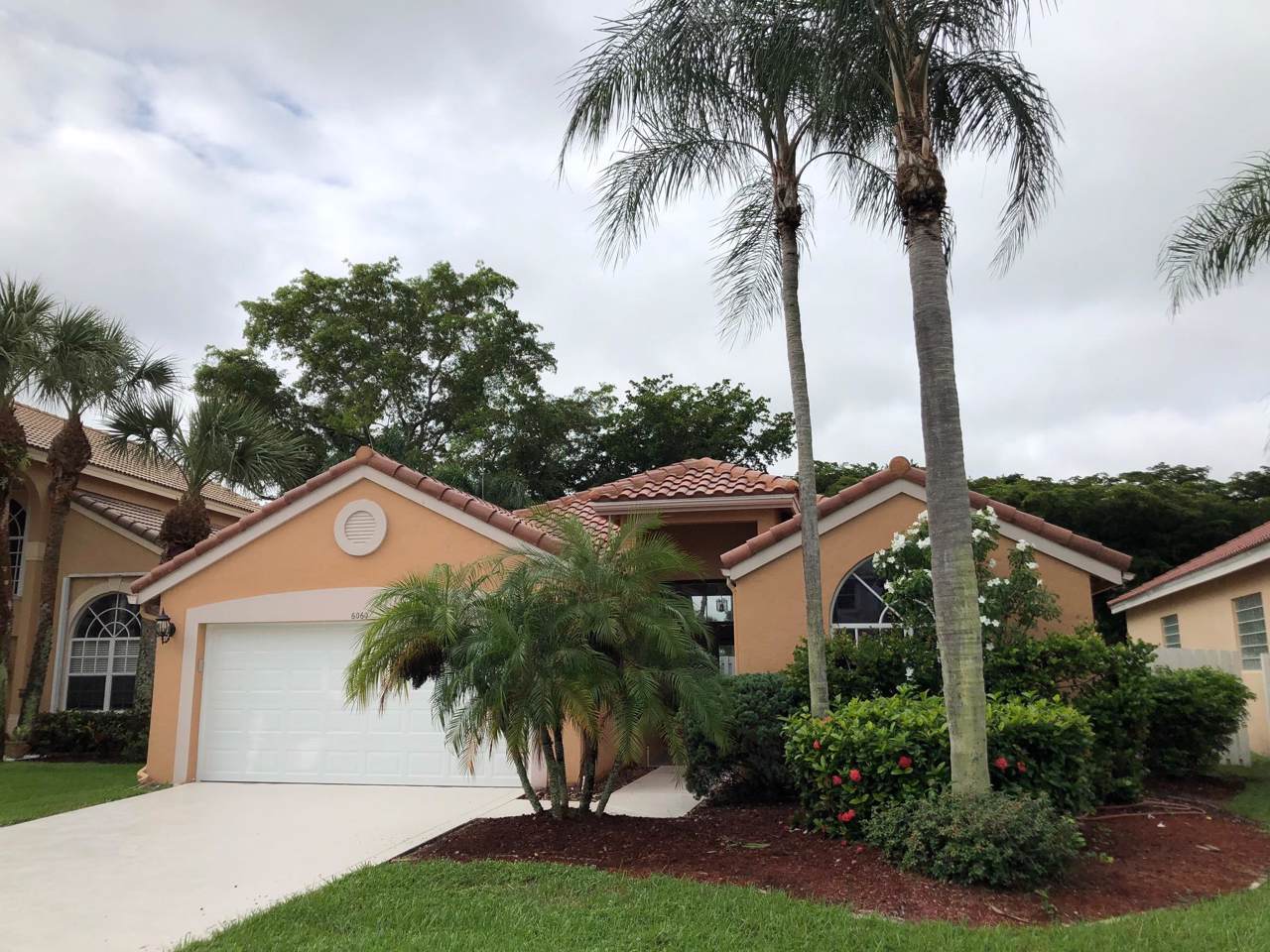 6060 Newport Village Way - Photo 1