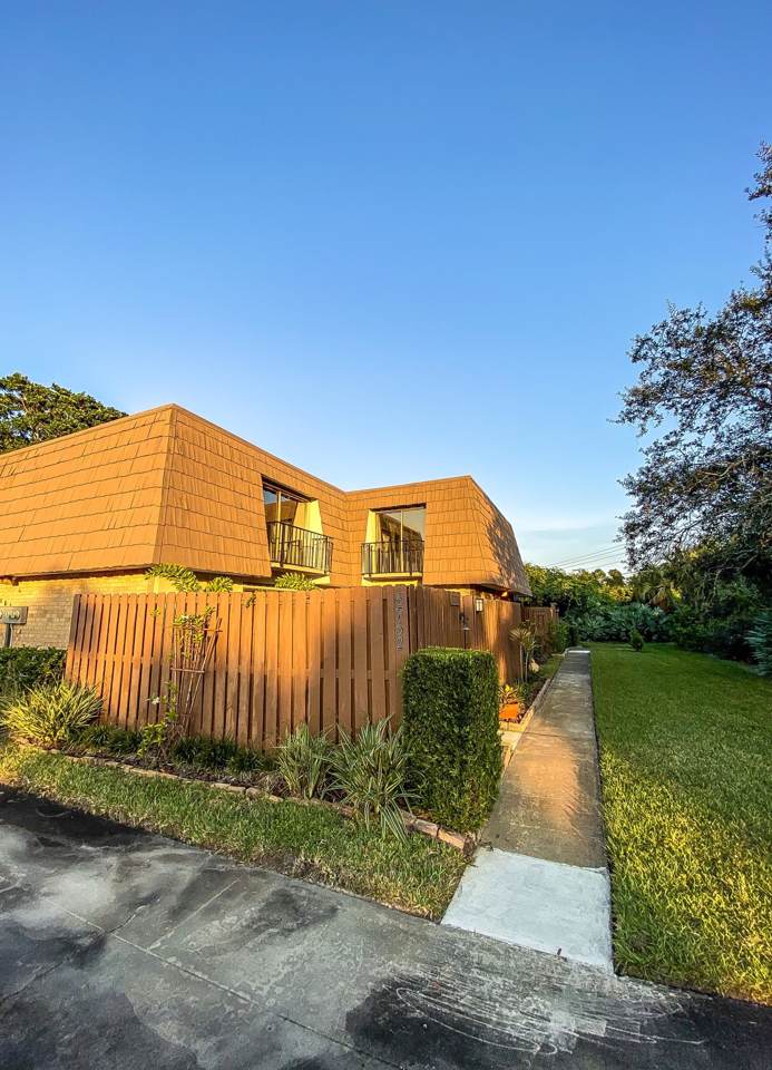 5752 Riverboat Drive - Photo 1