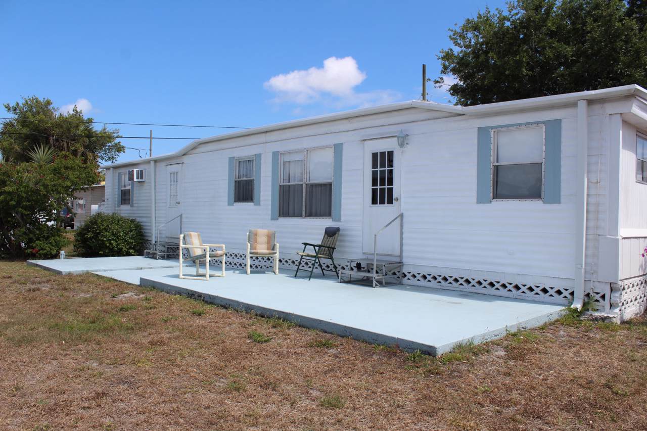 14616 Glenview Drive - Photo 1