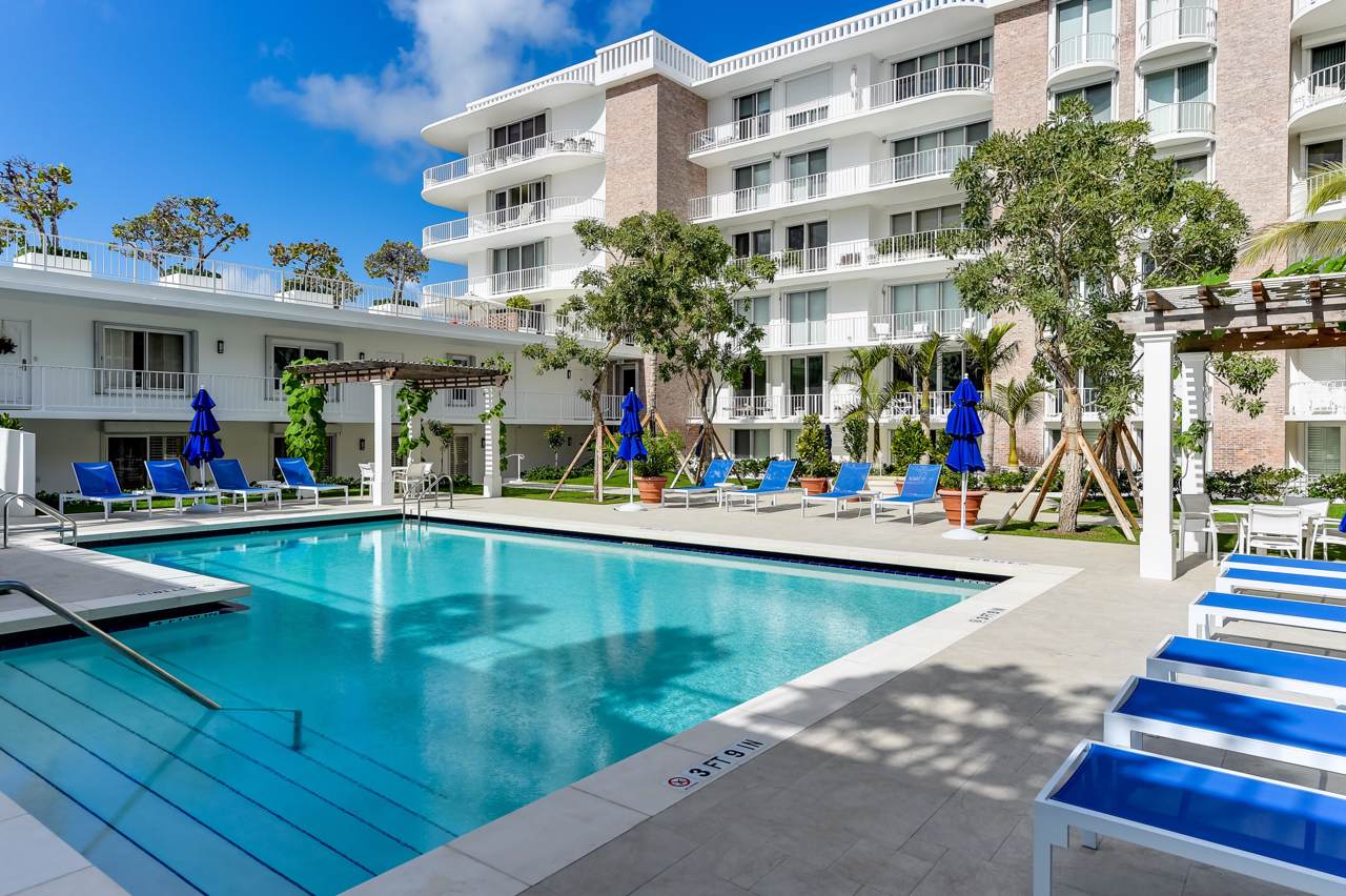 100 Worth Avenue - Photo 1