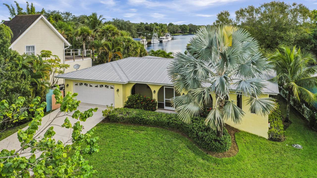 820 Salerno Road - Photo 1