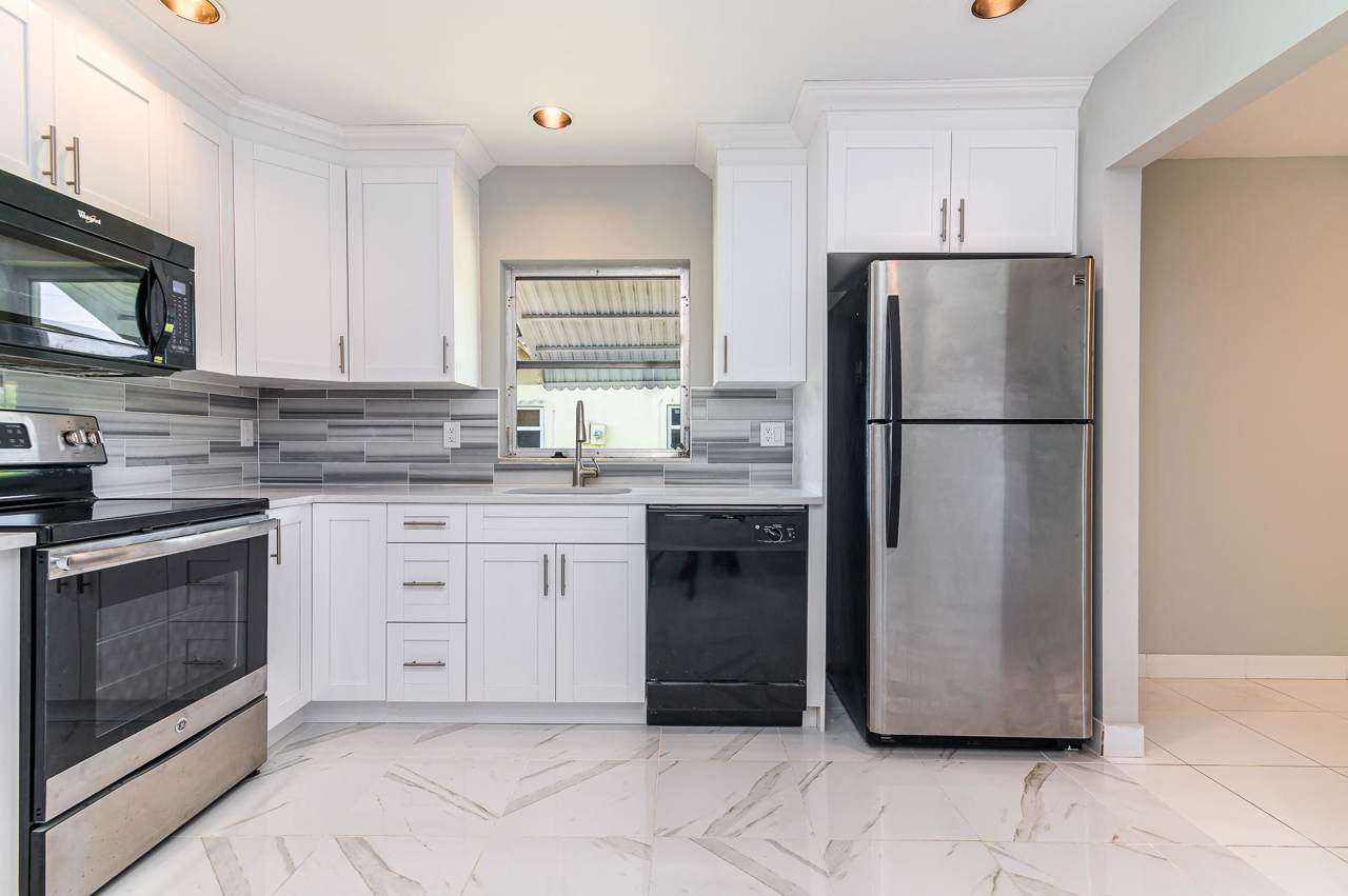 5939 Los Alamos Lane - Photo 1