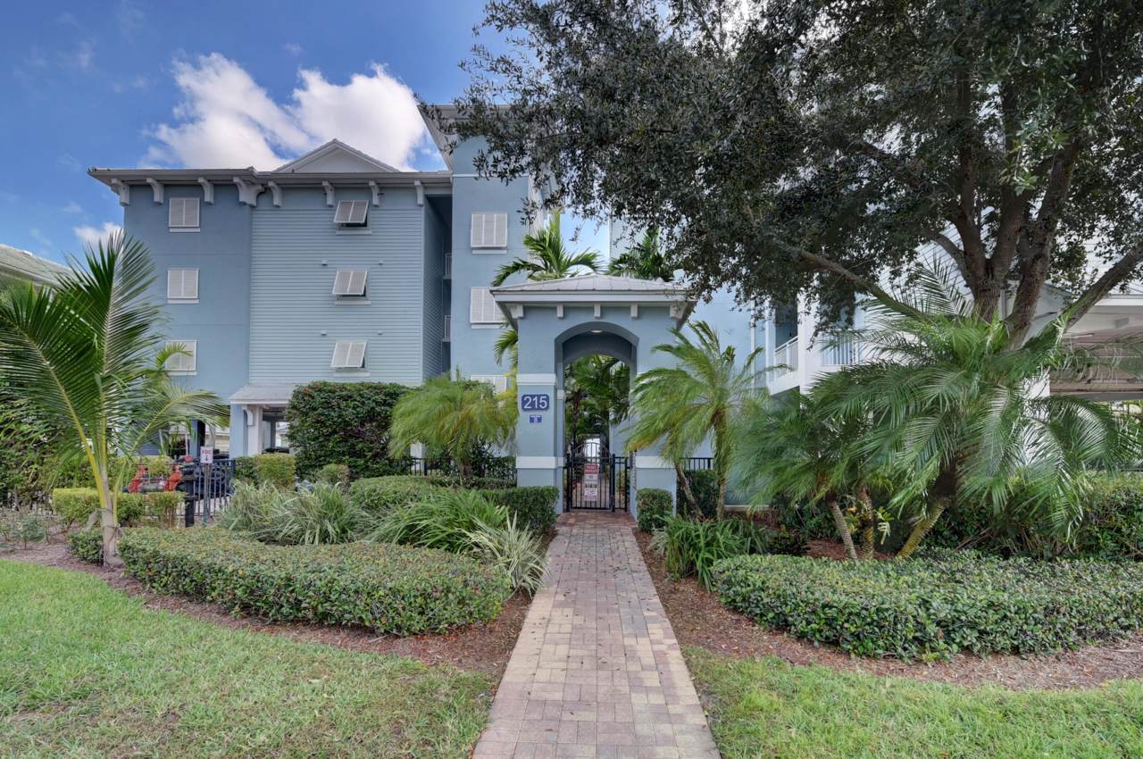 215 Flagler Avenue - Photo 1
