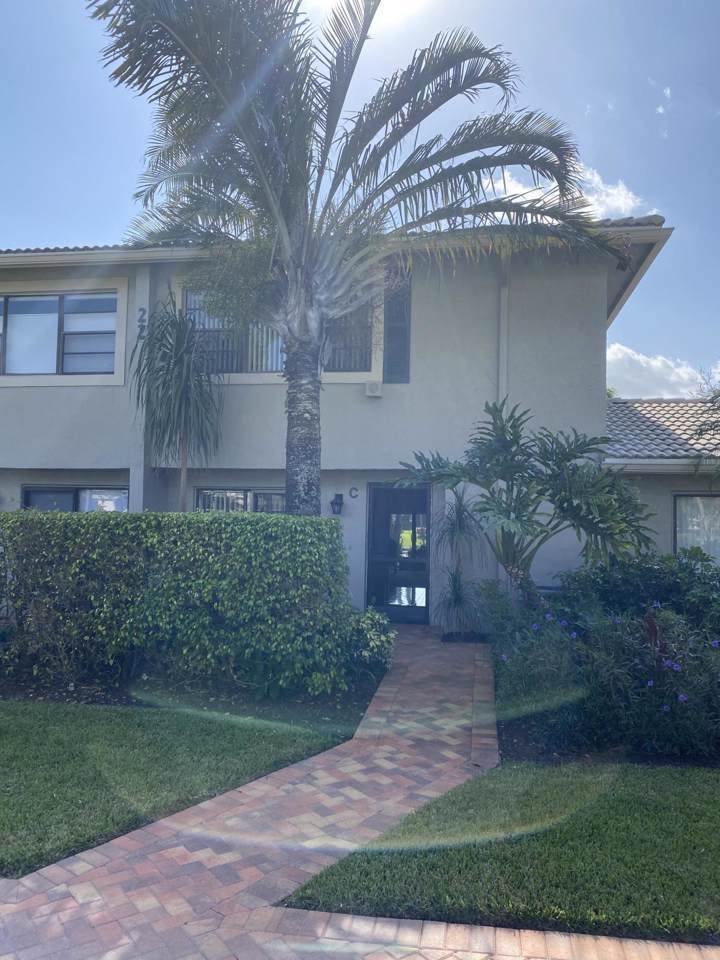 22 Stratford Drive - Photo 1