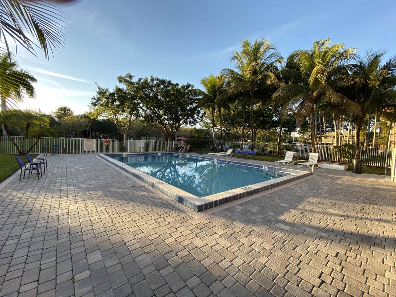 120 Sparrow Drive - Photo 1