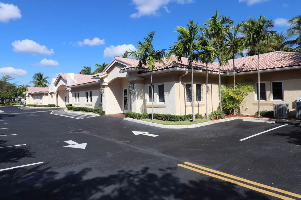 650 Hillsboro Bl Boulevard - Photo 1