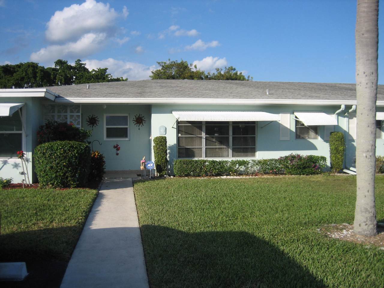 215 High Point Court - Photo 1