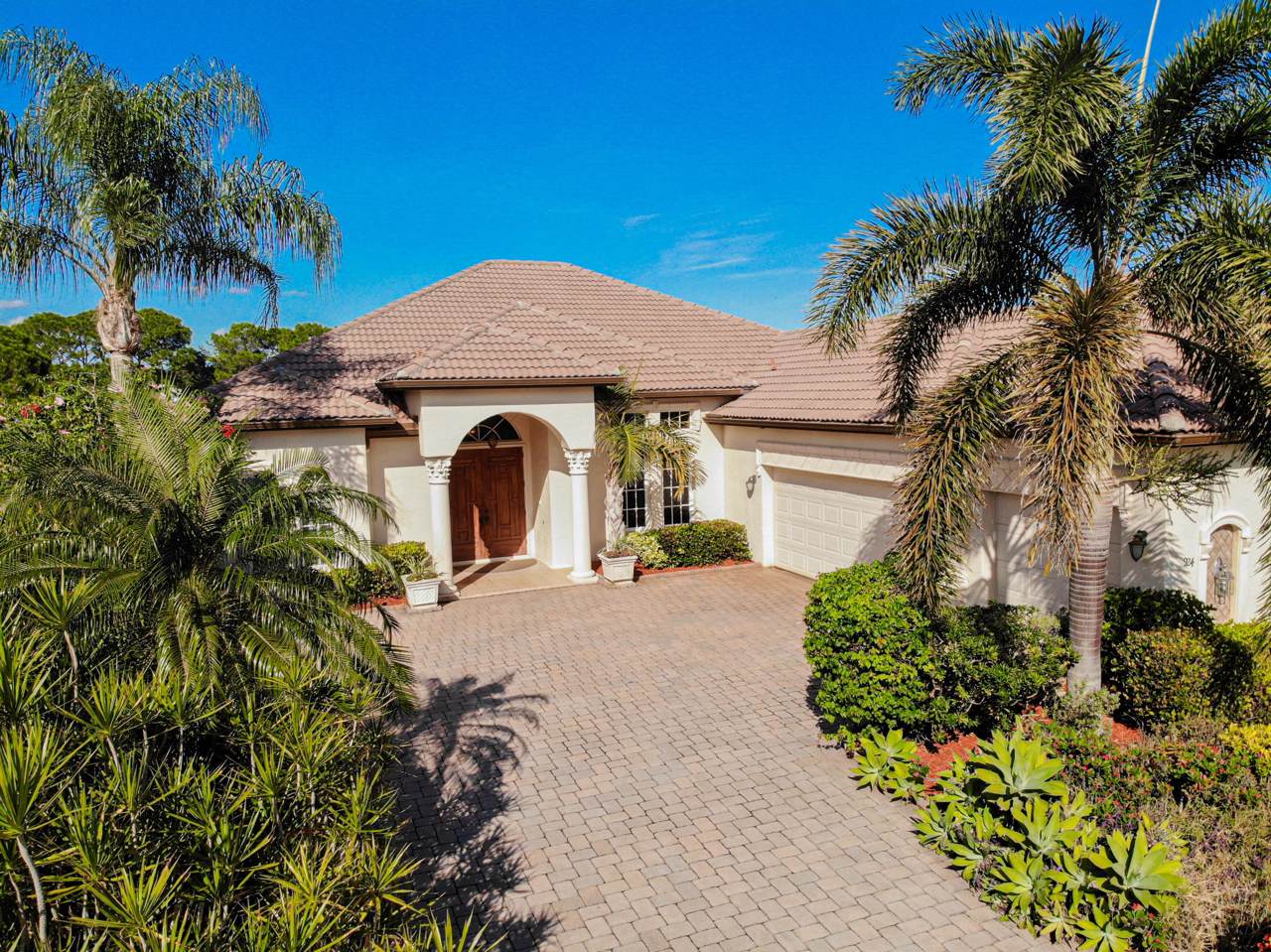 924 Grand Reserve Boulevard - Photo 1