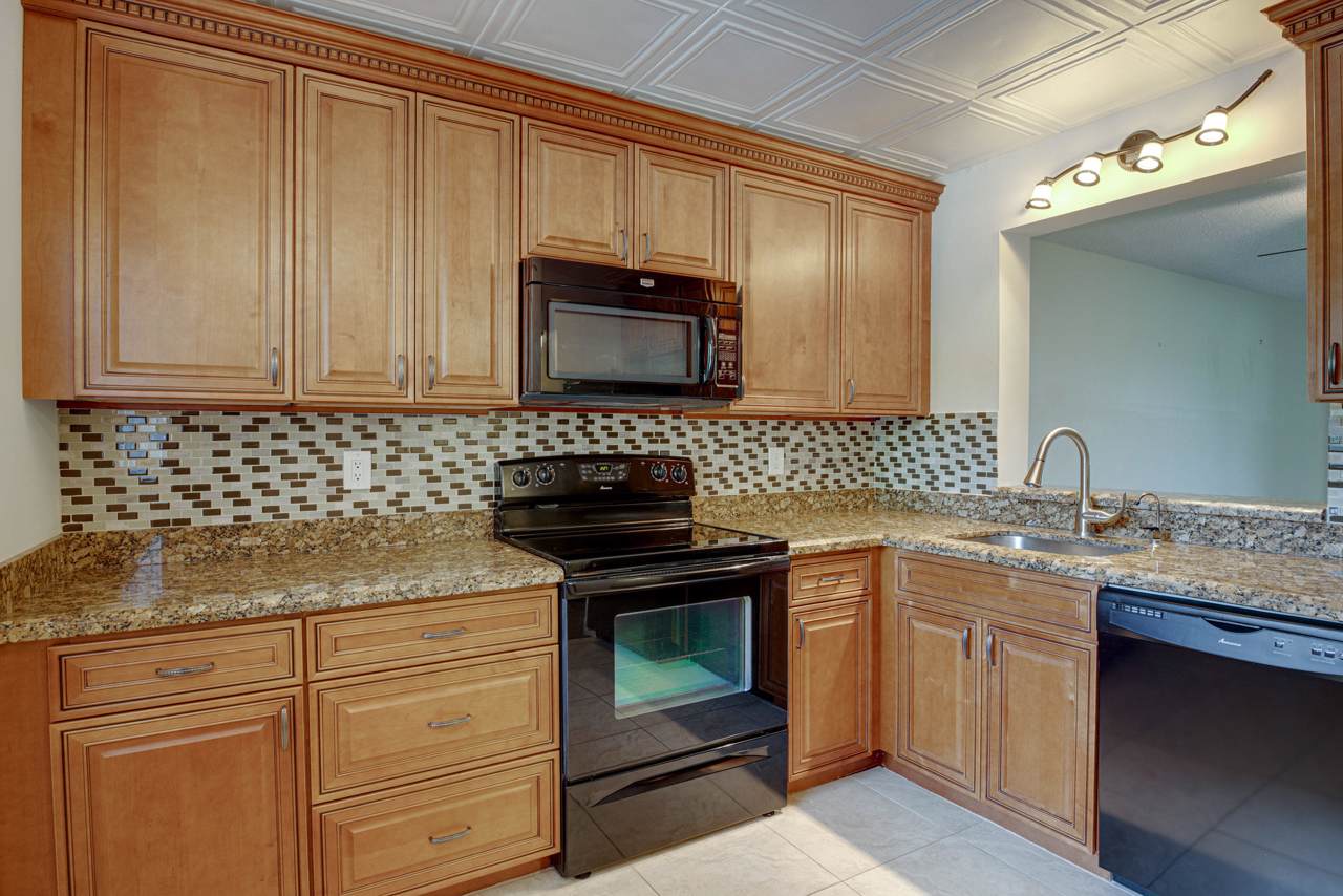 3951 Via Poinciana - Photo 1
