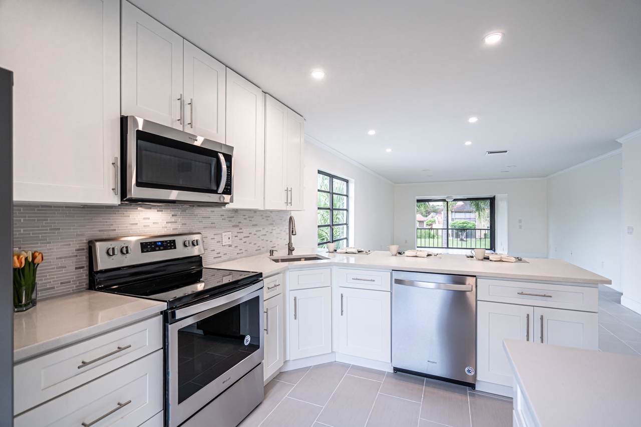 8510 Casa Del Lago - Photo 1