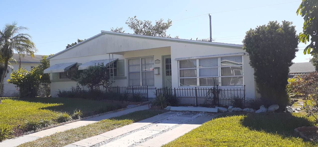 1141 24th Street - Photo 1
