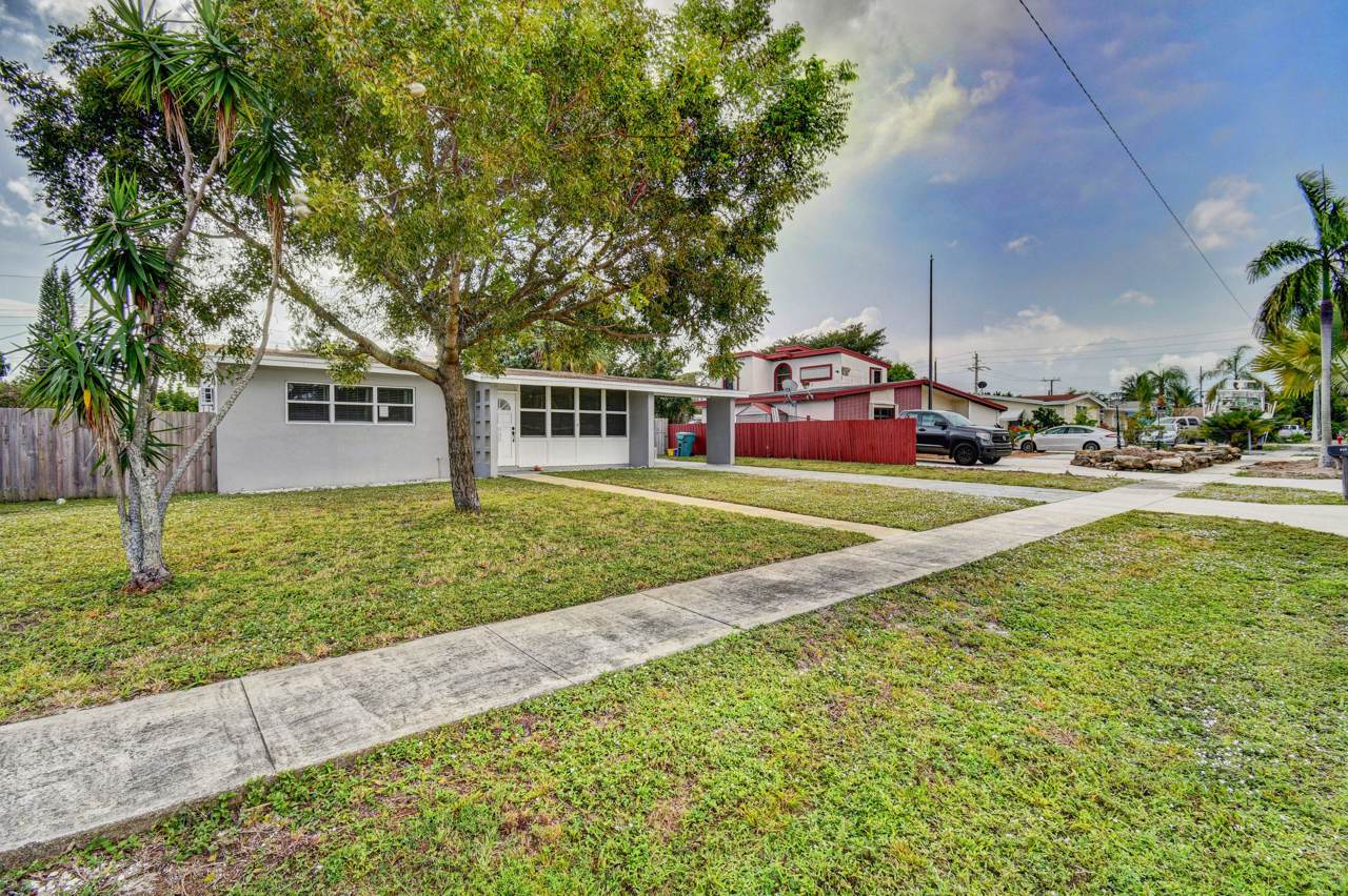 648 Ocean Avenue - Photo 1
