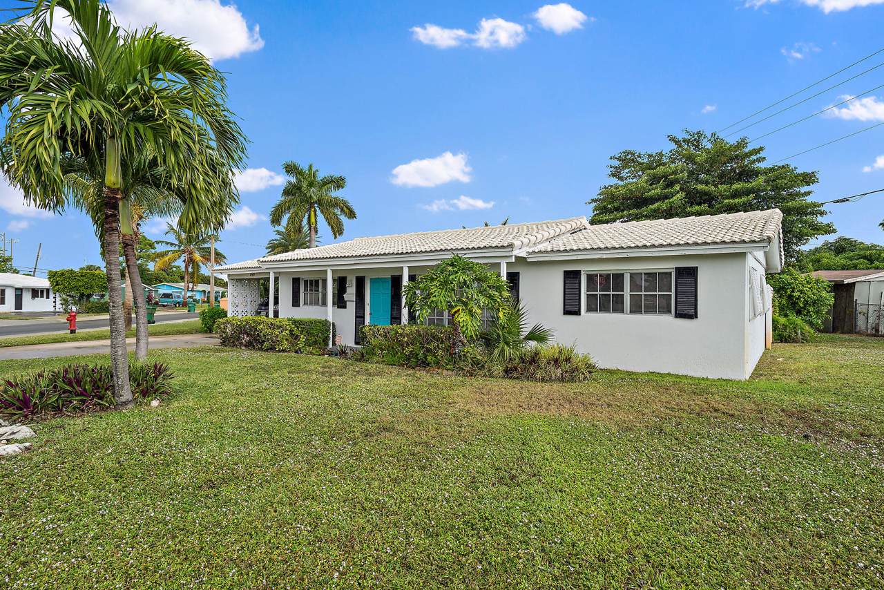 490 W 30th Street - Photo 1