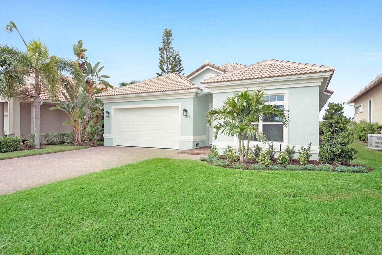 1828 Wildcat Cove Drive - Photo 1