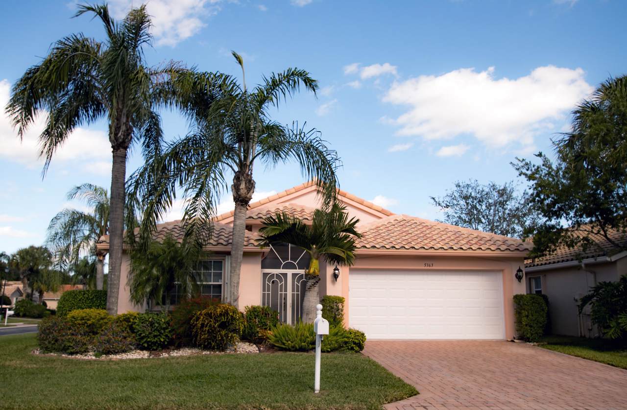 5363 Wycombe Avenue - Photo 1