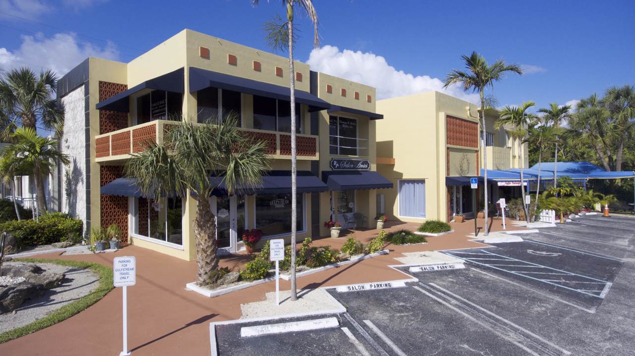 800 Palm Trail - Photo 1