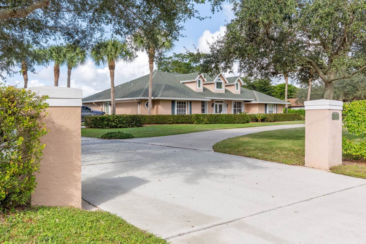 14383 Wellington Trace - Photo 1