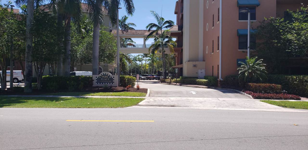 1650 Presidential Way - Photo 1