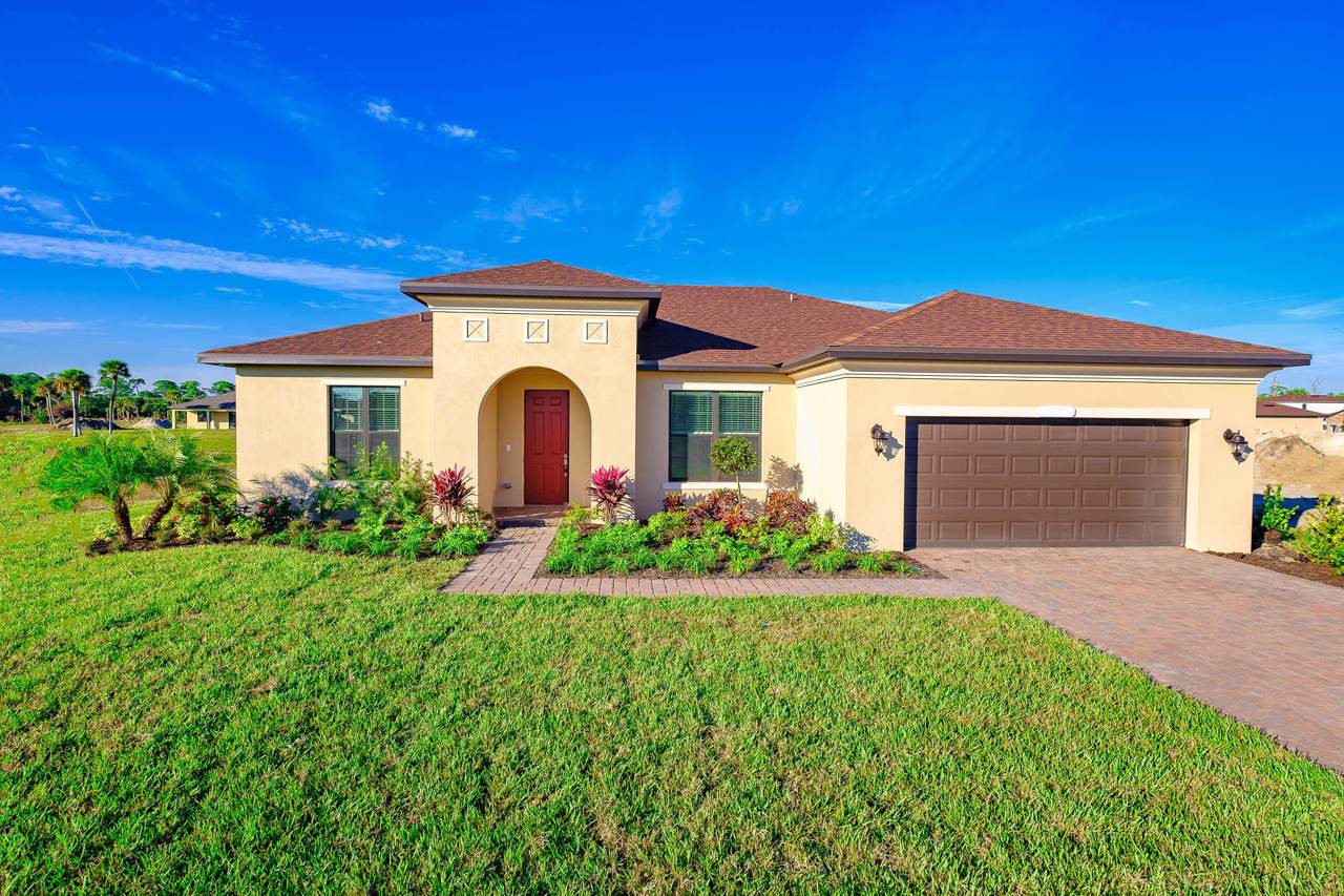 6355 Arcadia Square - Photo 1