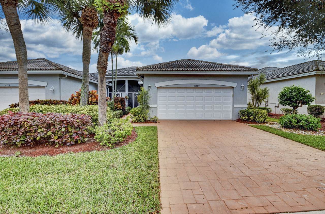 10589 Royal Caribbean Circle - Photo 1